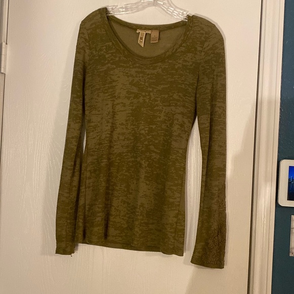BKE fitted Olive green burnout long sleeve top size medium - Picture 1 of 5